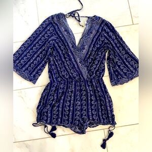 Skies Are Blue, Medium, navy blue printed deep V crossover back tie short romper